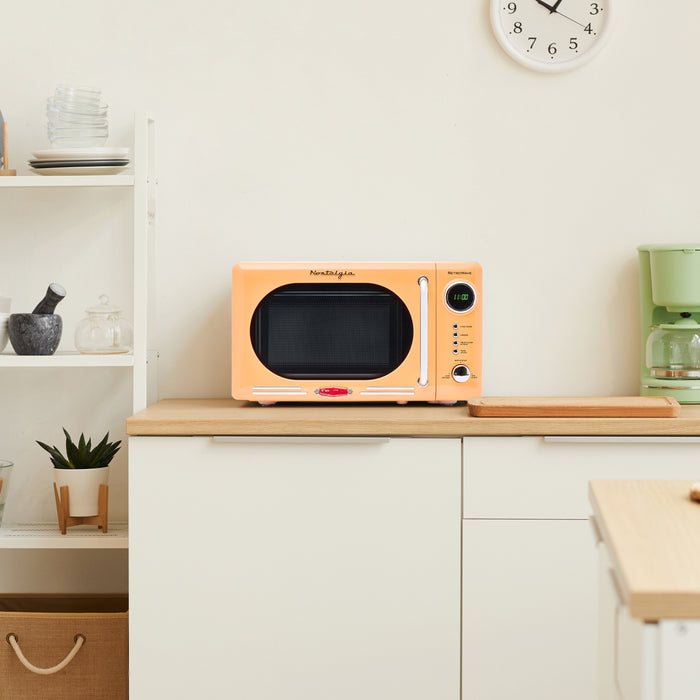 Retro 0.7 Cubic Foot 700-Watt Countertop Microwave Oven - Orange