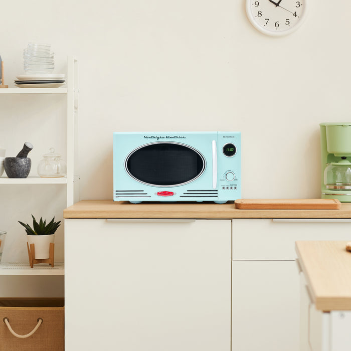 Retro 0.9 Cubic Foot 800-Watt Countertop Microwave Oven - Aqua