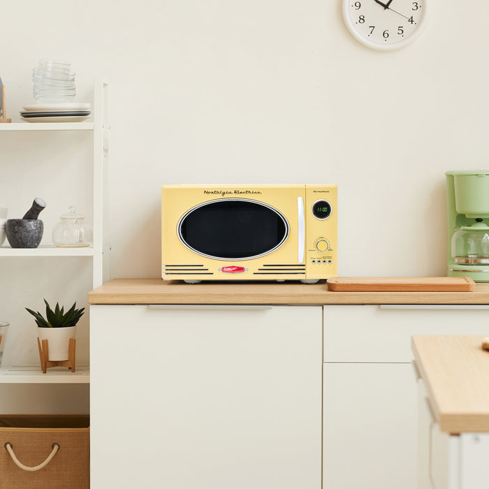 Retro 0.9 Cubic Foot 800-Watt Countertop Microwave Oven - Yellow