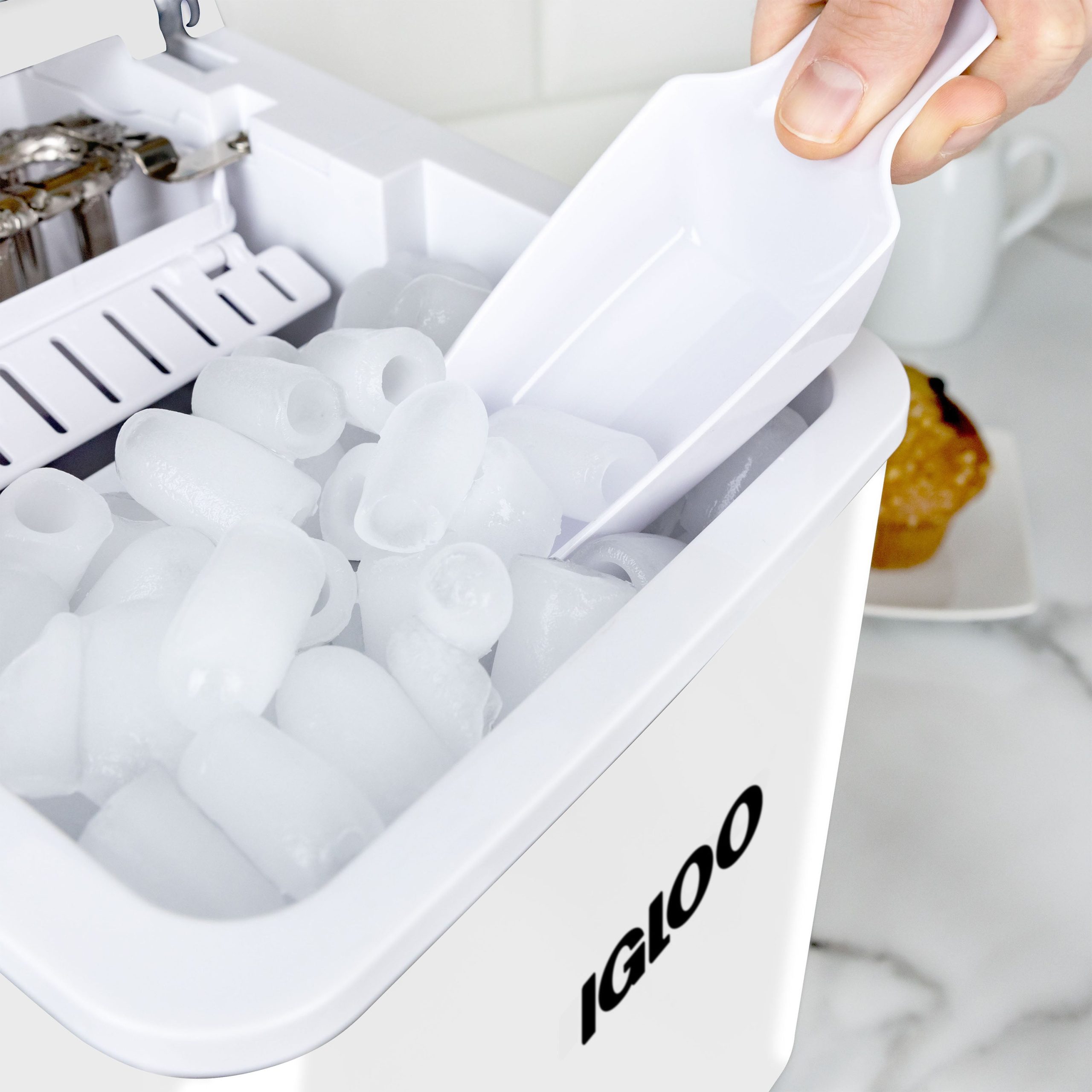 Igloo 26-Pound Automatic Portable Countertop Ice Maker Machine - Image 9