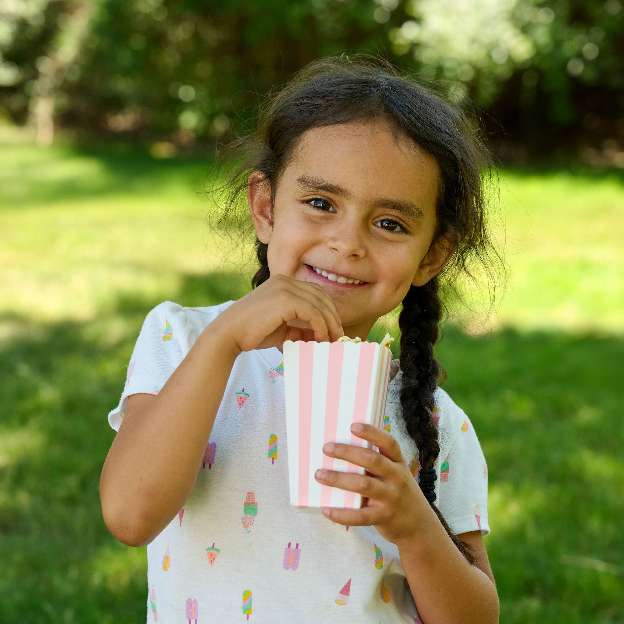 48-Inch 2.5-Oz. Popcorn Cart. Red/White - Image 8